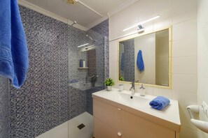 Hair dryer, towels