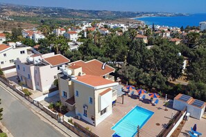 Exterior - Villa Europa by Villa Plus (Peyia)