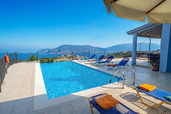 Pool - Villa Ireni Fiskardo by Villa Plus (Ionian Islands)