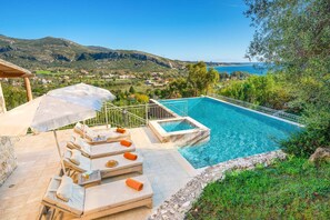 Pool - Villa Katelios Bay View by Villa Plus (Ionian Islands)