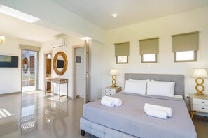4 dormitorios, tabla de planchar con plancha, wifi gratis y ropa de cama