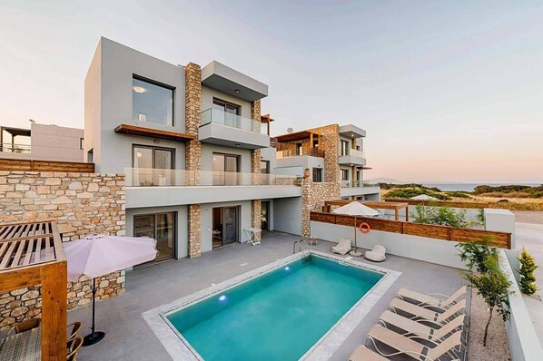 Pool - Villa Nikos Olivestone by Villa Plus (Rhodes)