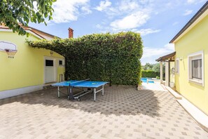 Terrace/patio - Villa Ladonja by Villa Plus (Pula)