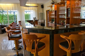 Bar (in der Unterkunft)