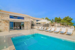 Pool - Villa Chrysso by Villa Plus (Ionian Islands)