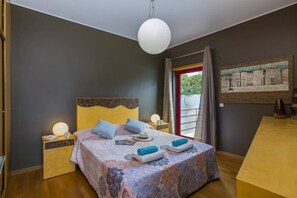 5 makuuhuonetta, silitysrauta/-lauta, ilmainen Wi-Fi, vuodevaatteet