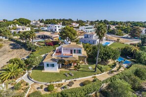 Exterior - Villa Maisie by Villa Plus (Praia do Carvoeiro)