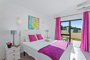 3 bedrooms, WiFi, bed sheets