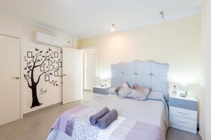 2 bedrooms, desk, iron/ironing board, free WiFi