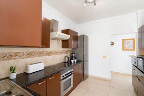 Mikrobølgeovn, oppvaskmaskin og kaffetrakter/tekoker