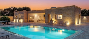 Villa Gea by Villa Plus