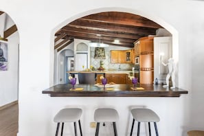 Dining - Villa Colmena by Villa Plus (Guía de Isora)