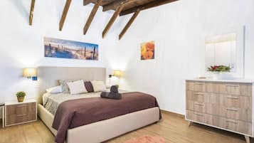 2 habitaciones, escritorio, wifi y ropa de cama