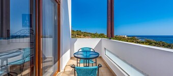 Villa Kiotari by Villa Plus