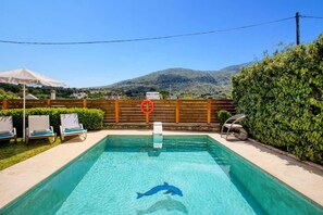 Pool - Villa Irine's House by Villa Plus (Chromonastiri)