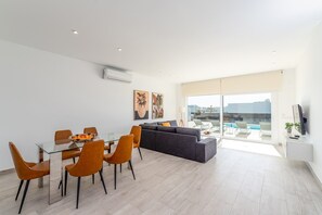 Dining - Villa Mifaya by Villa Plus (Playa Blanca)