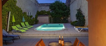 Villa de la Cloche by Villa Plus