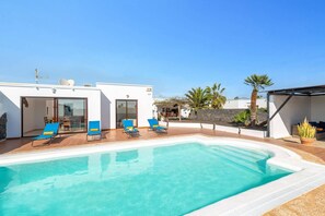 Piscine extérieure, piscine chauffée