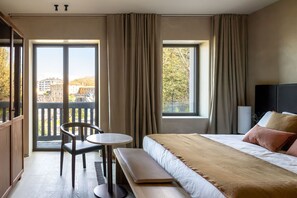 高級雙人房, 海景 | 書桌、筆電工作空間、床單