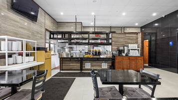 Petit déjeuner buffet compris tous les jours