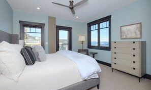 6 bedrooms, desk, iron/ironing board, free WiFi - Designer Mountain Home with Stunning Views, Private Hot Tub, & Ski In/Out Lodge (Big Sky)