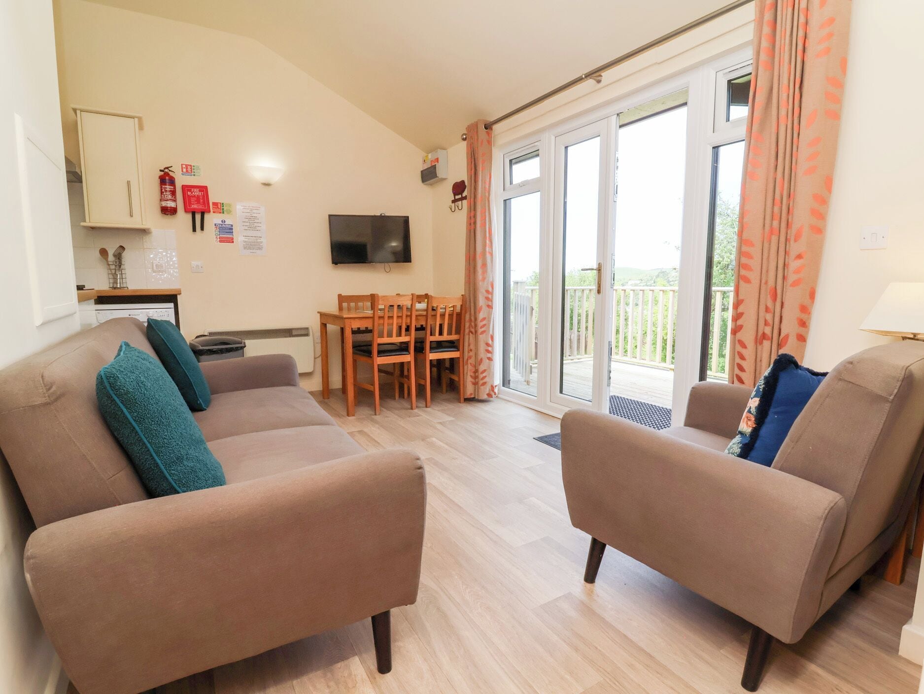 Cottage | Living area