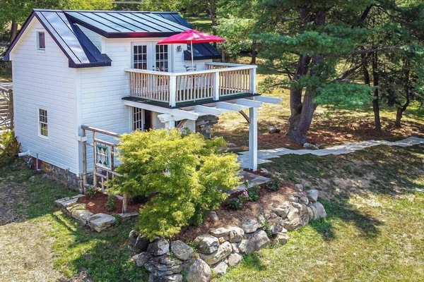 Separate Driveway and side walk to the front door