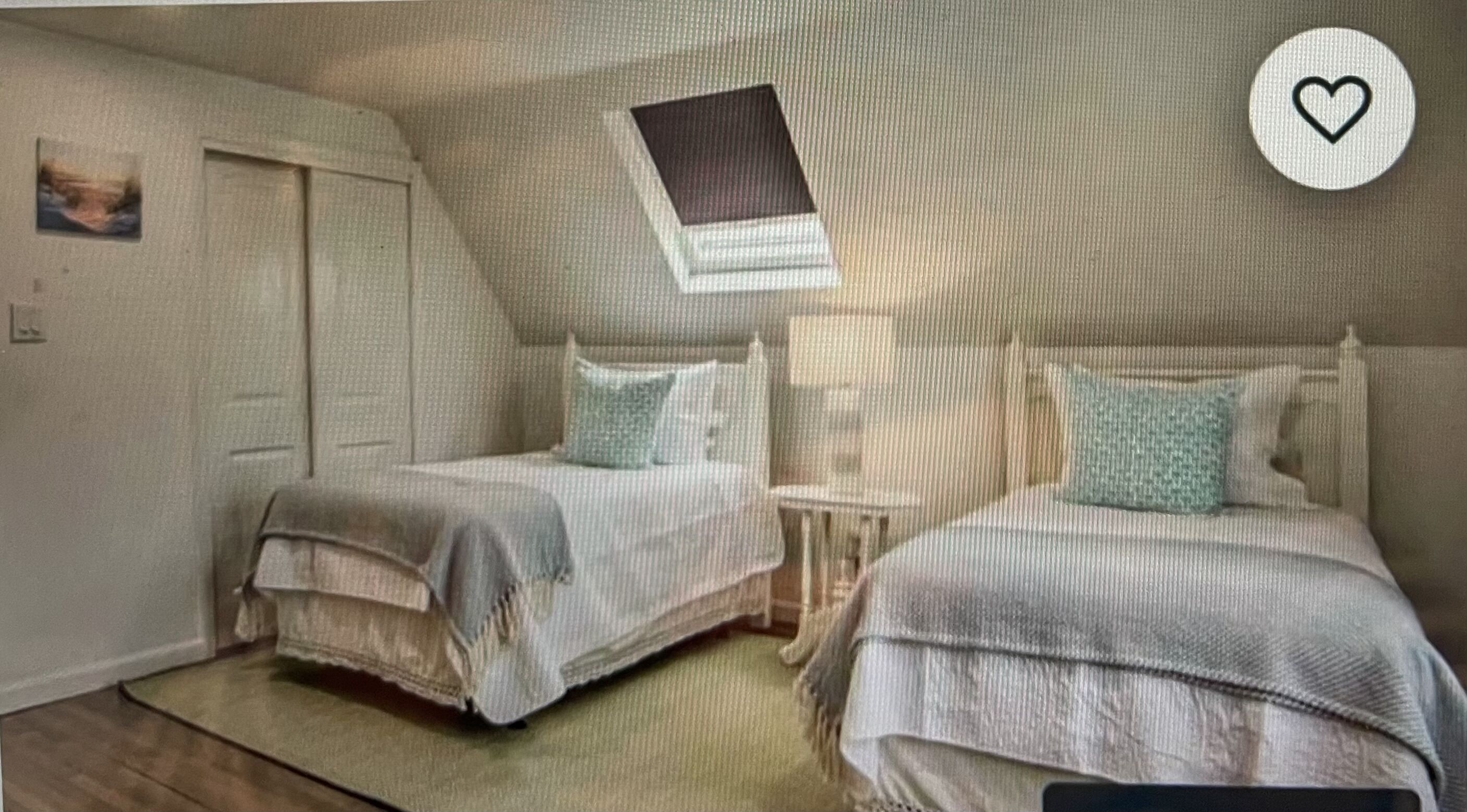 New 4 BR house near center and beaches