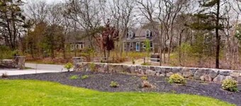 New 4 BR house near center and beaches with bikes