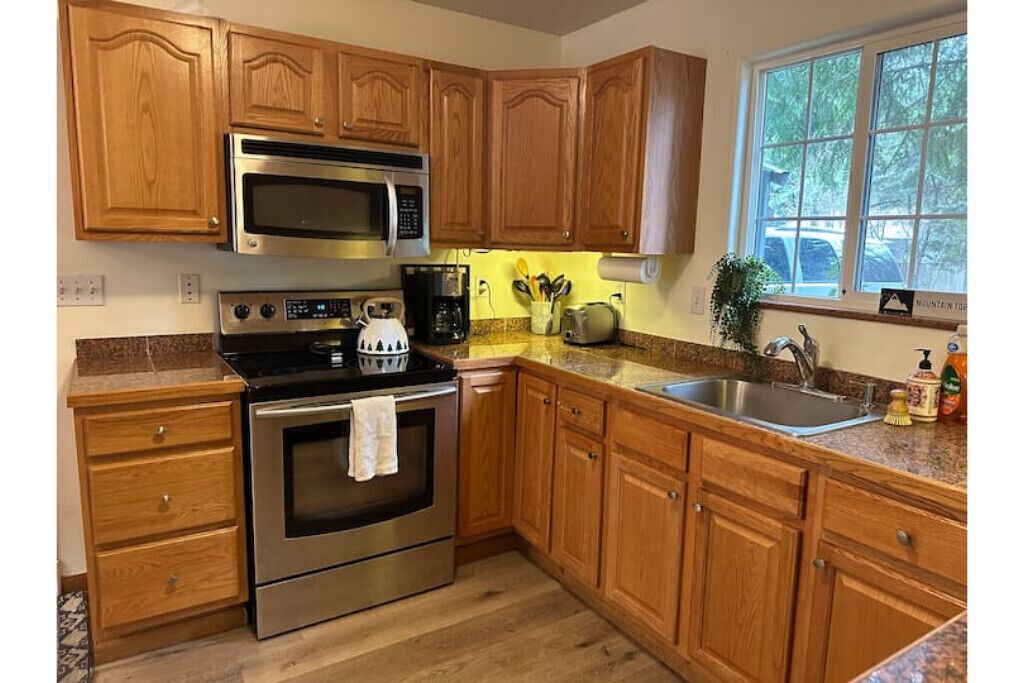 🏔 🌲 Creek Side Mt. Hood Adventure Cottage 🌲 🏔