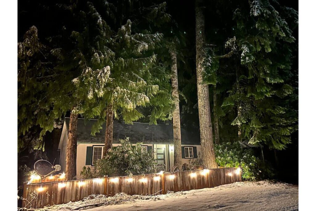 🏔 🌲 Creek Side Mt. Hood Adventure Cottage 🌲 🏔