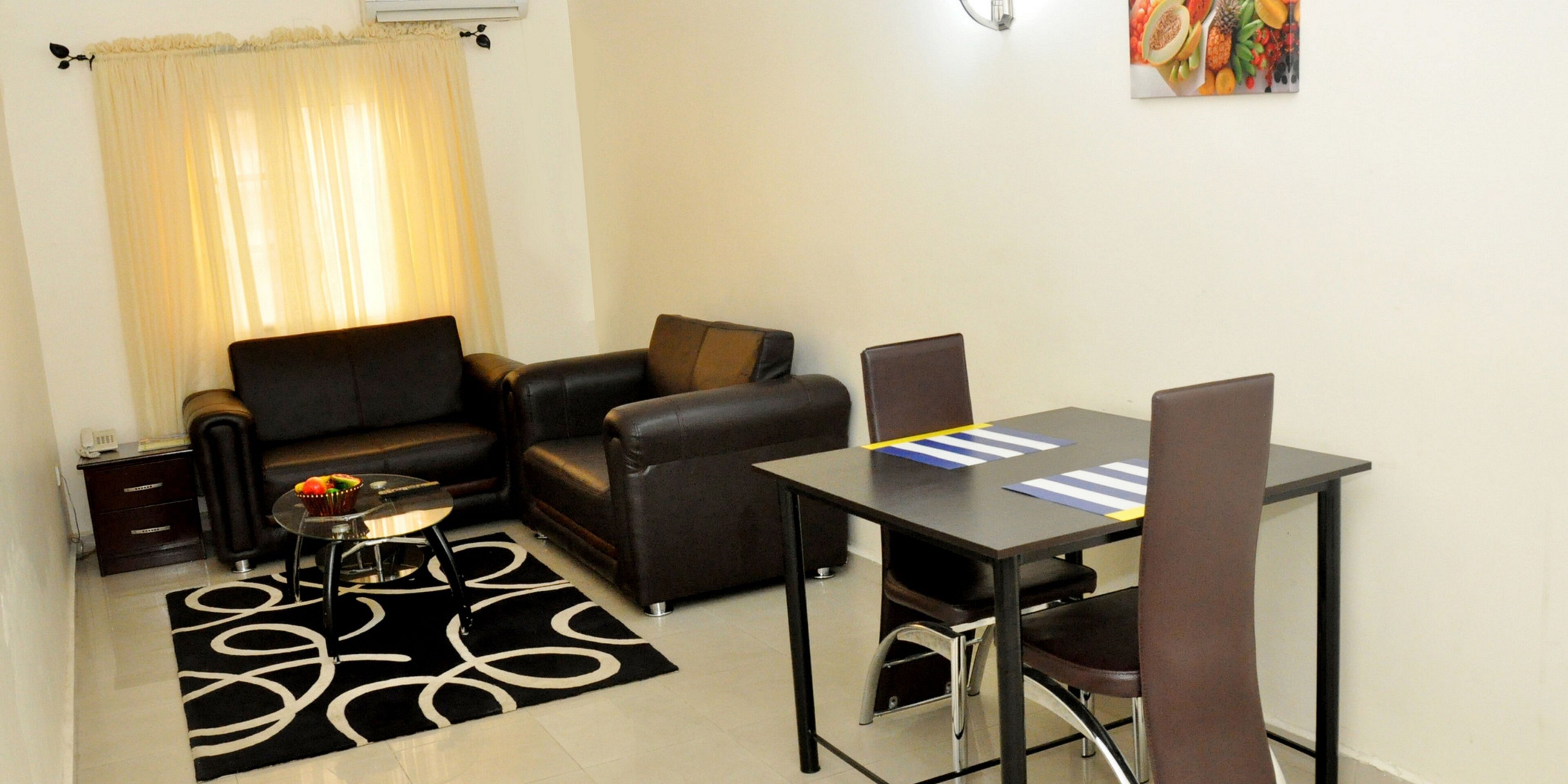 Phòng Suite Executive | Két bảo mật tại phòng, bàn, truy cập Internet không dây miễn phí 