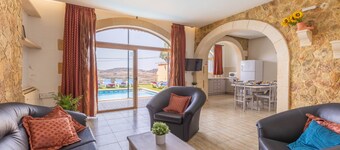 Ta Rozarja Maisonette With Private Pool