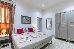 House, Multiple Beds