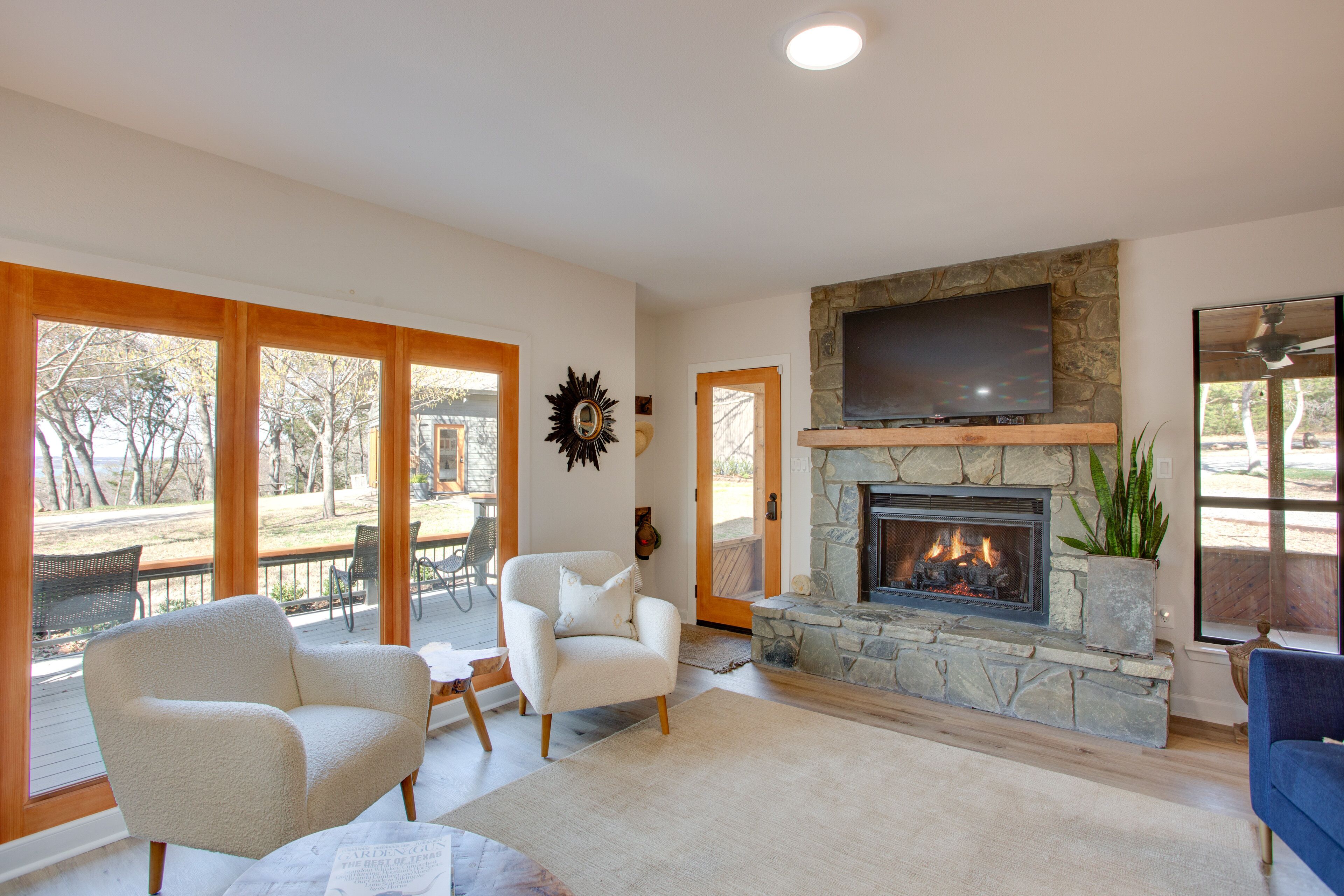 Vacation Rental at Lake Texoma, 1/4 Mi Away!