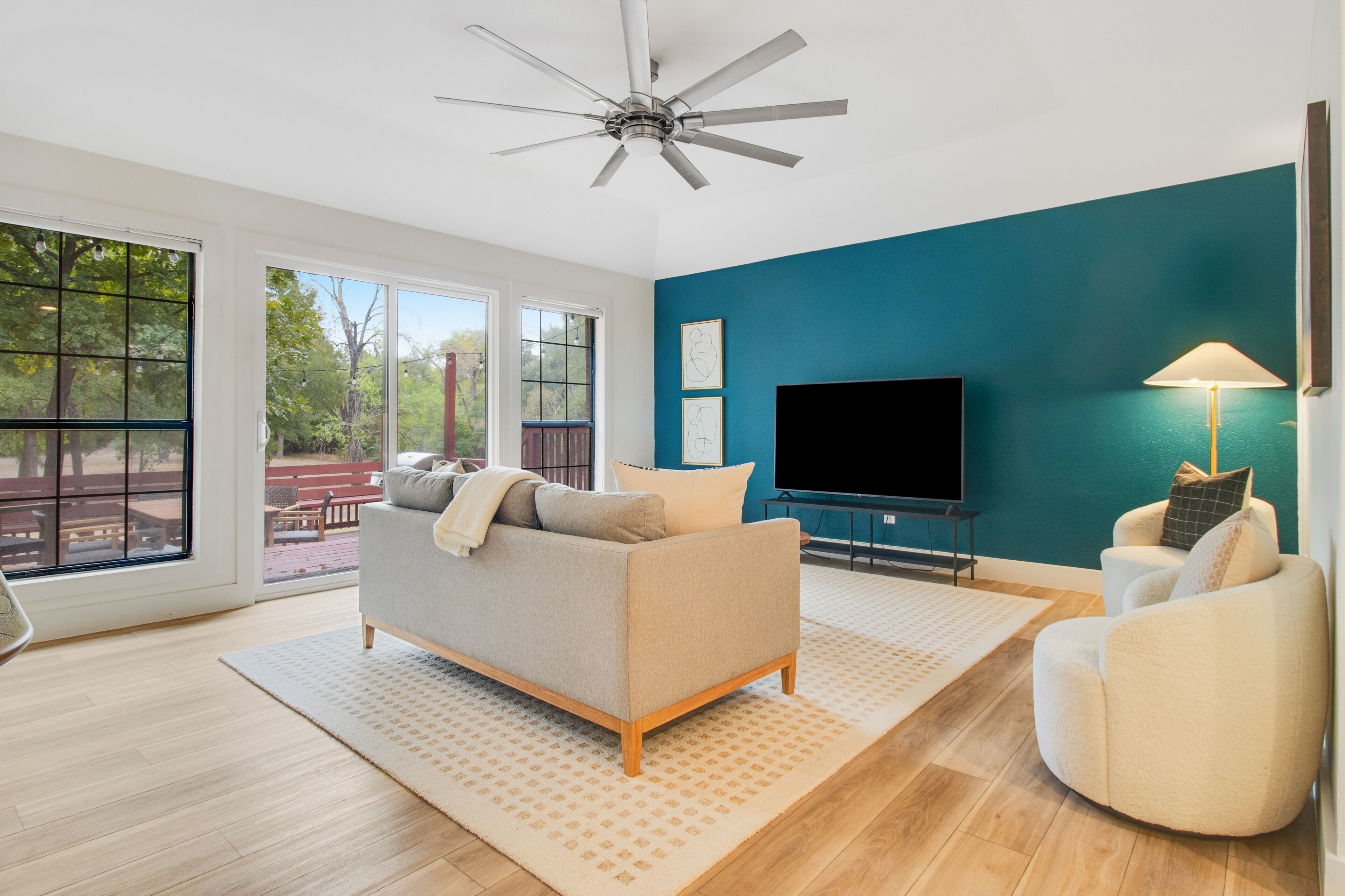 Incredibly spacious home dog-friendly with W/D, kitchen, grill, patio, & games