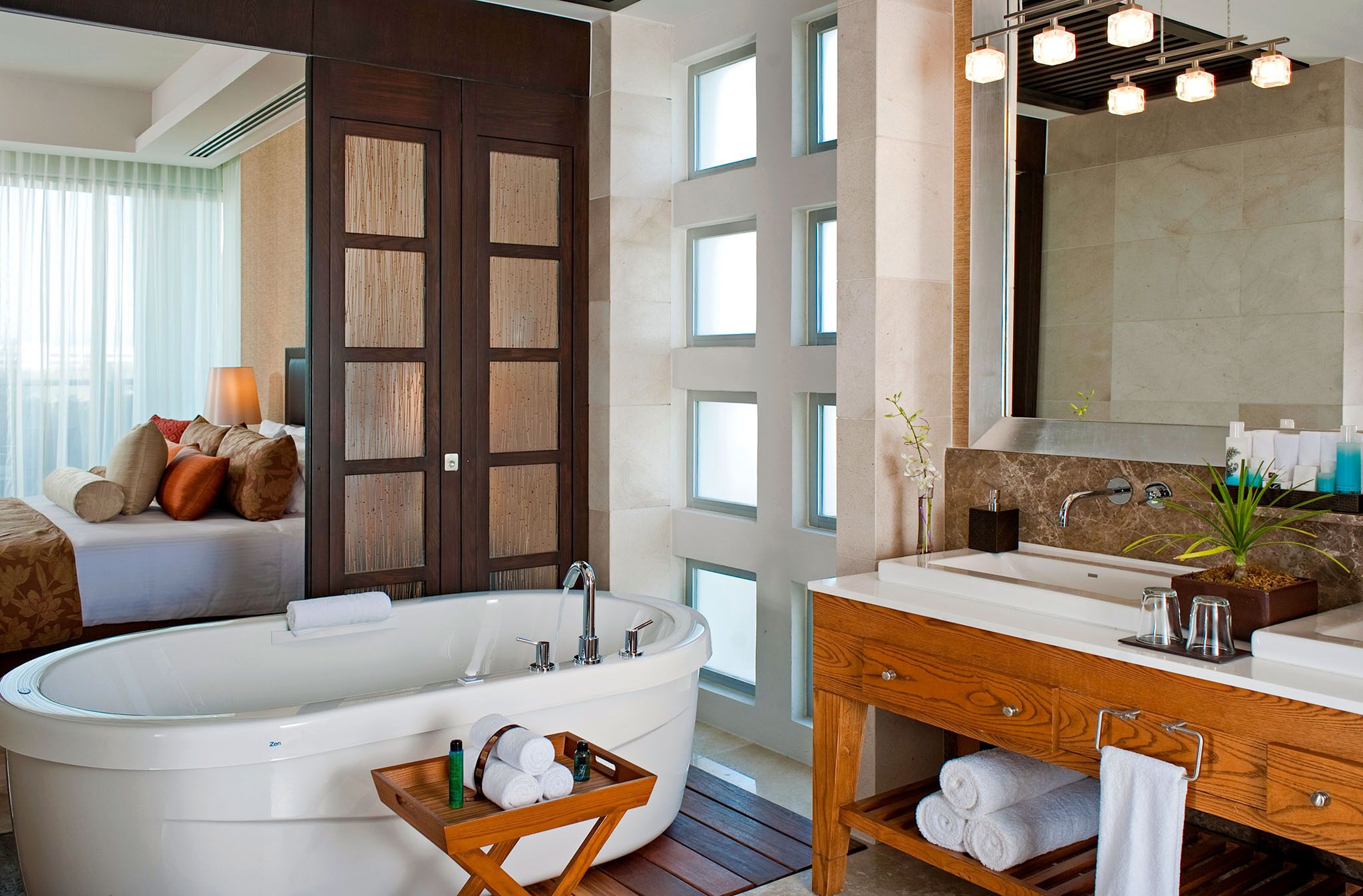 Getaway for everyone, walk to private beaches and pools, with views of the ocean