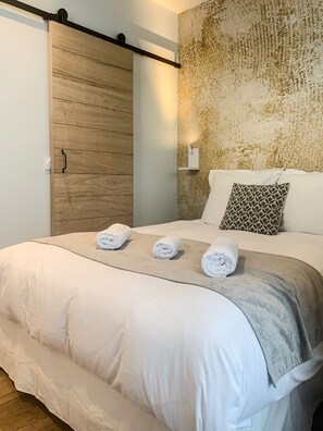 1 bedroom, iron/ironing board, free WiFi, bed sheets - Showroom La bulle garage courrier (Annecy)
