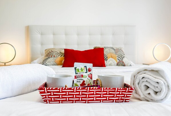 Silitysrauta/-lauta, ilmainen Wi-Fi, vuodevaatteet