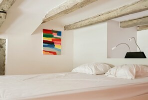 Blackout drapes, iron/ironing board, free WiFi, bed sheets