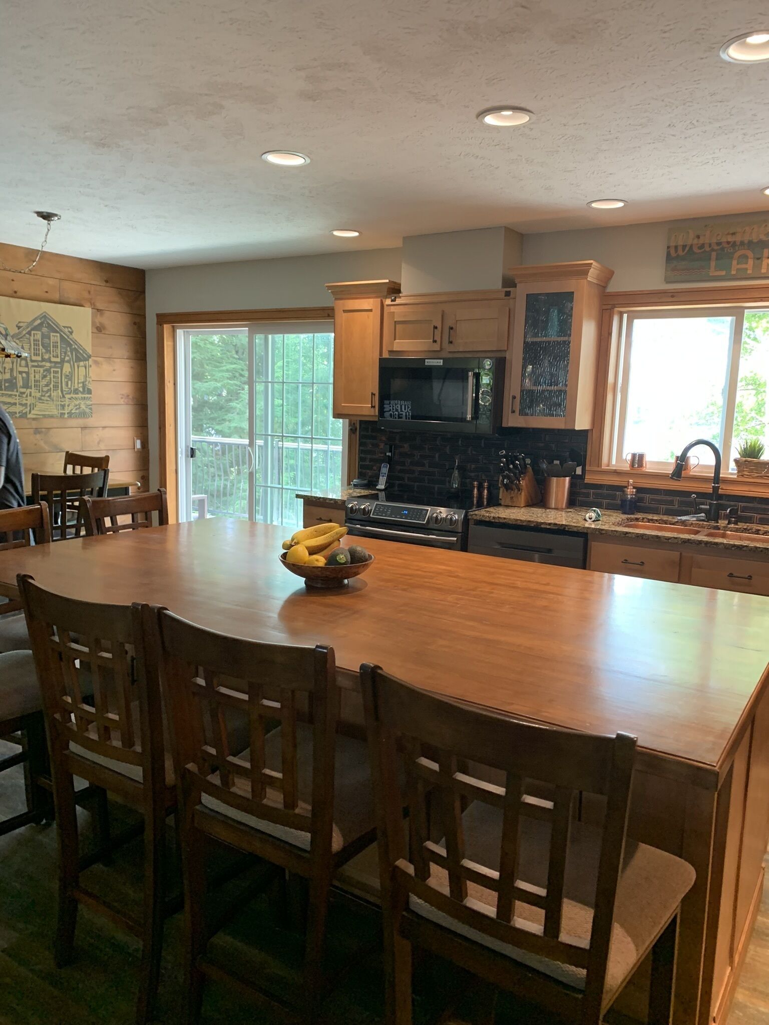 Large Elegant Year-Round Cottage Haliburton Lake