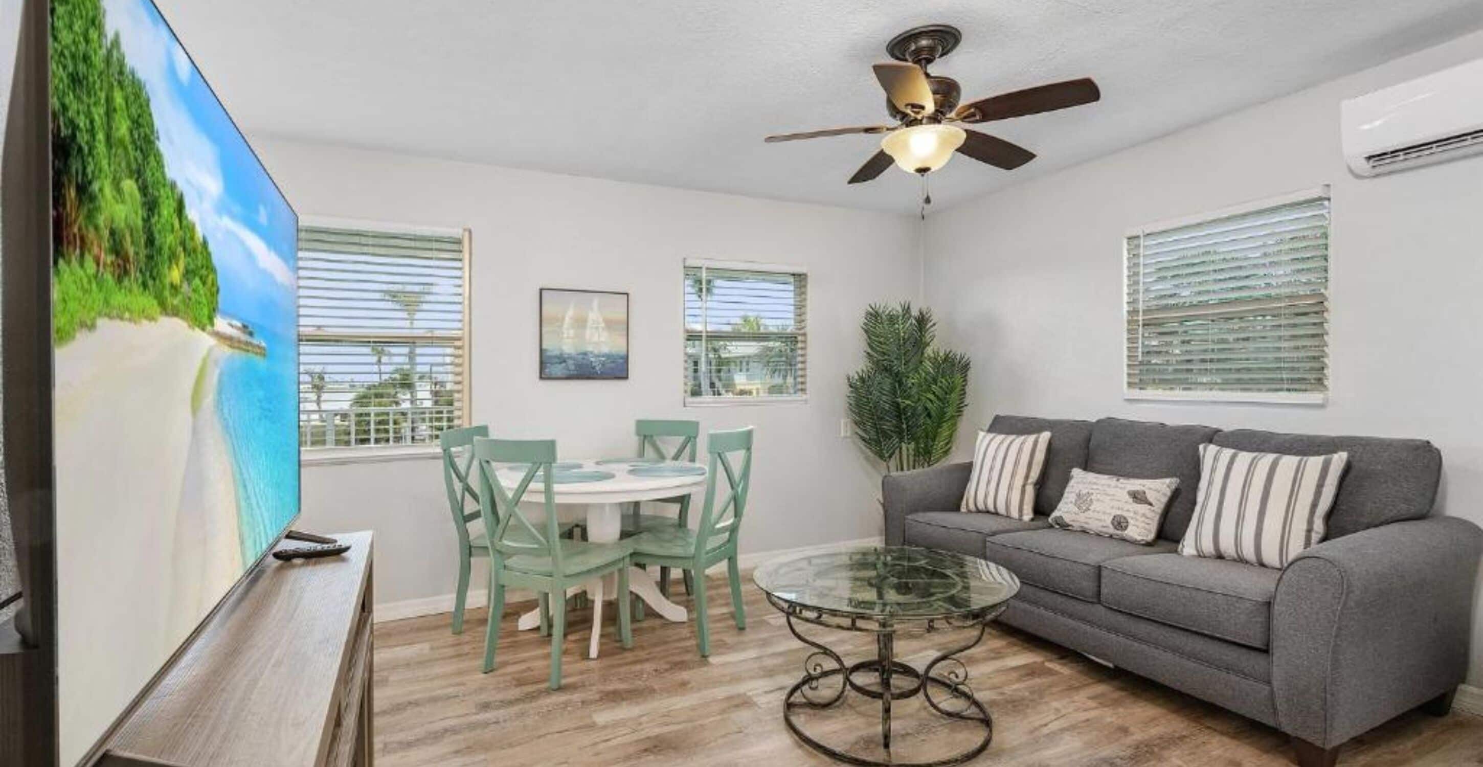 Appart'hôtel, 1 grand lit et 1 canapé-lit, balcon (Waterview) | Coin séjour