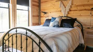 2 habitaciones, escritorio, tabla de planchar con plancha y wifi