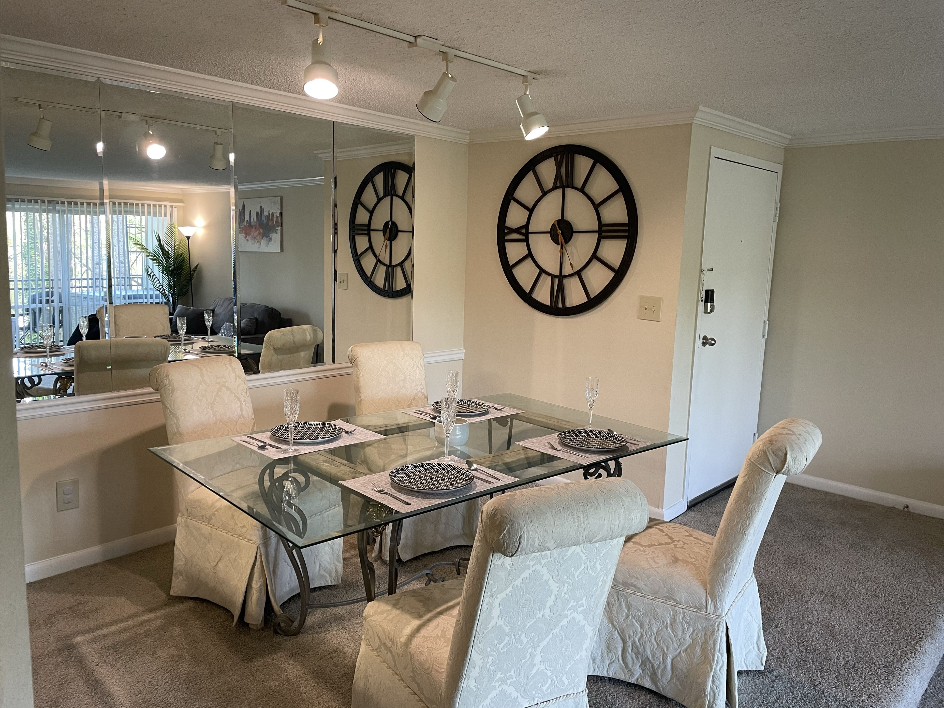 COZY SUITE Near Braves & Chattahoochee River!