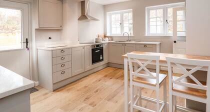 2 Golf Links Cottages