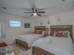 2 bedrooms, iron/ironing board, Internet, bed sheets