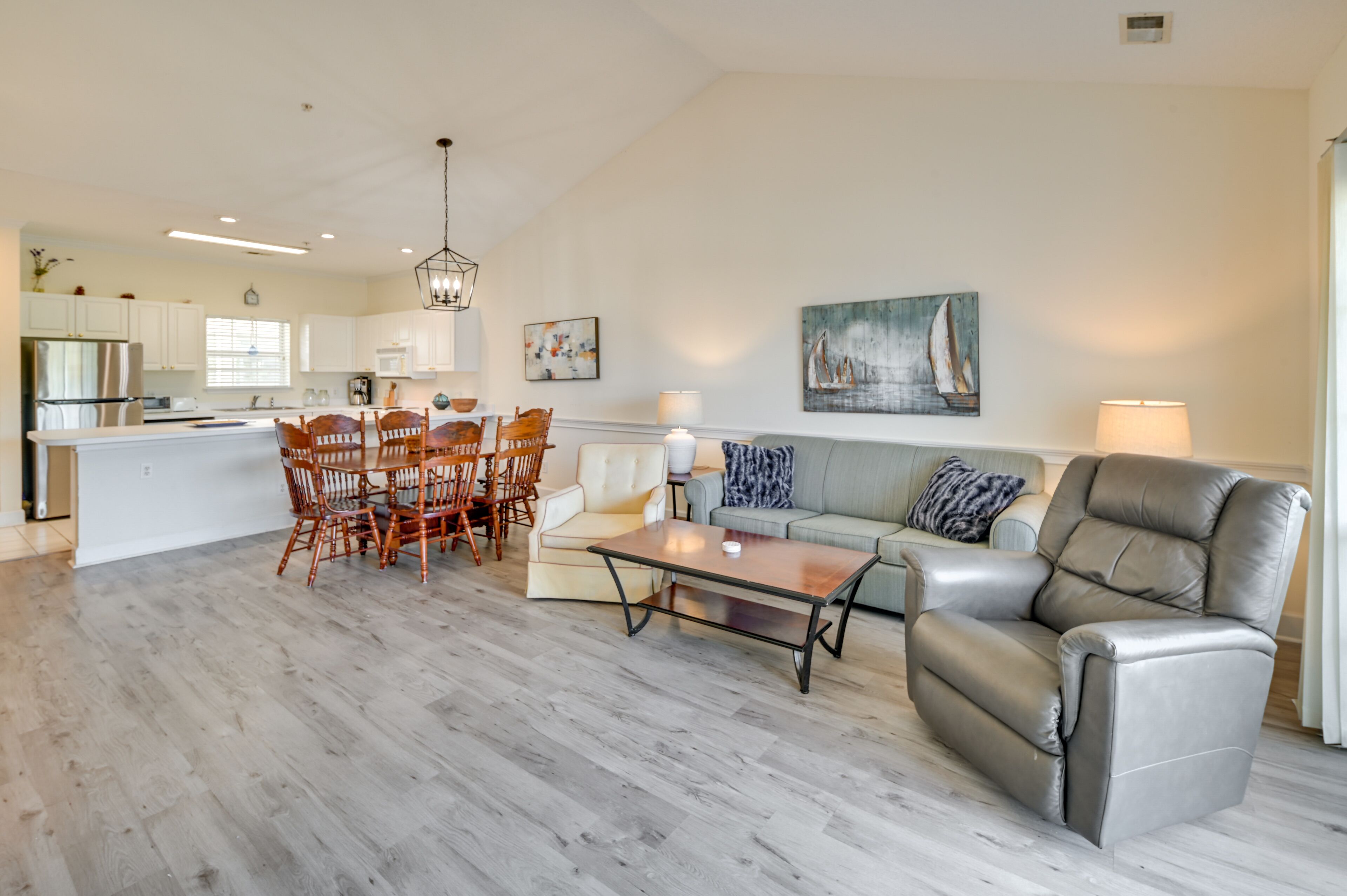 Myrtle Beach Getaway on Golf Resort w/ Balcony!