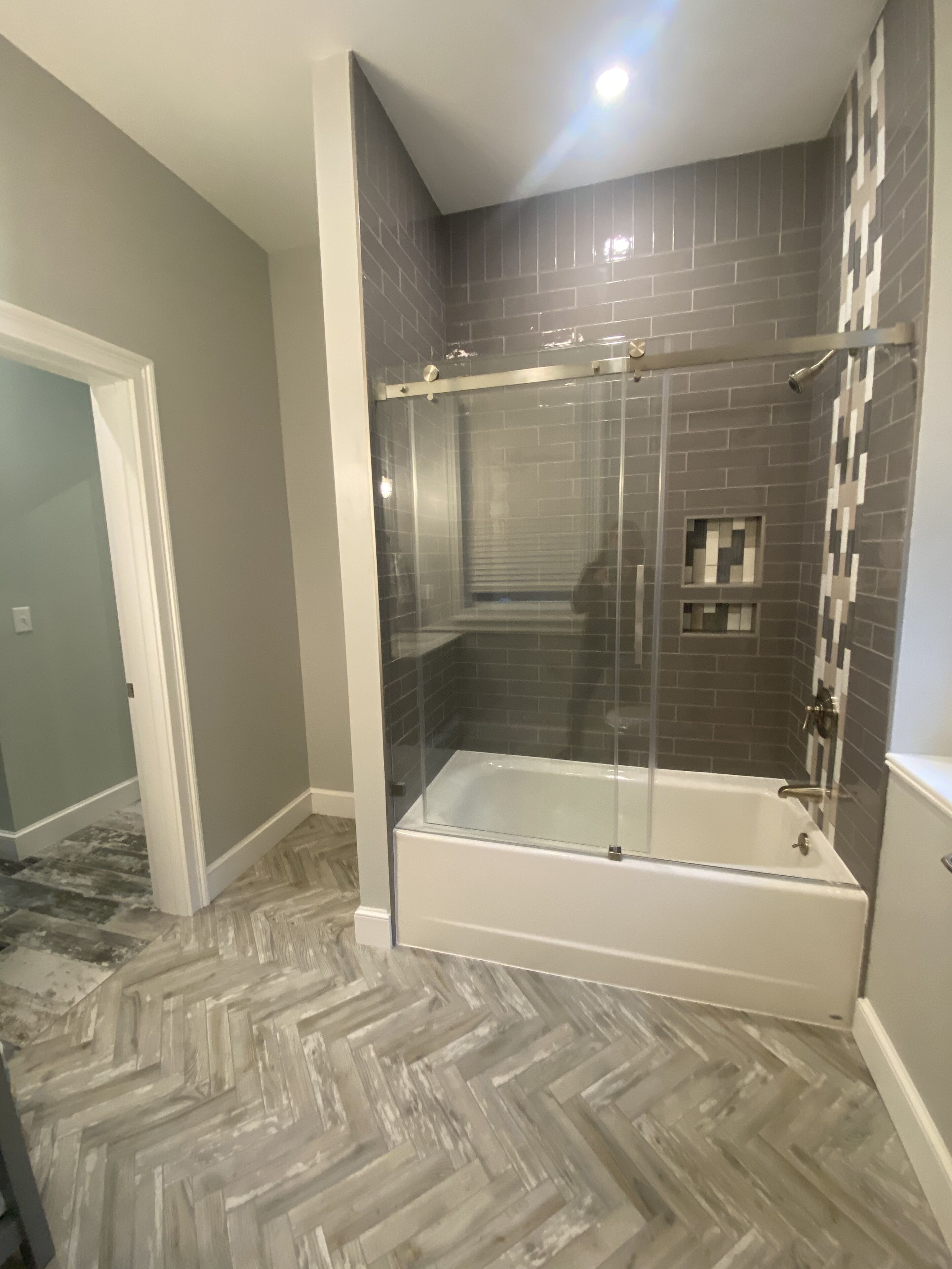 Brand new well appointed home! 5 minute walk to Long Sands Beach.