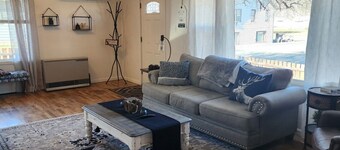 King bedroom, sleeps 6