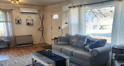 King bedroom, sleeps 6